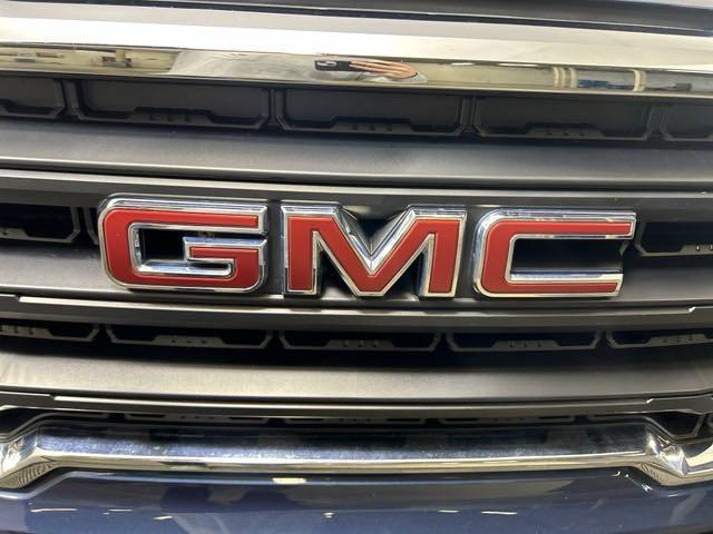 used 2022 GMC Sierra 1500 car, priced at $33,440