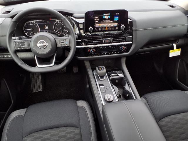 new 2025 Nissan Pathfinder car, priced at $42,478