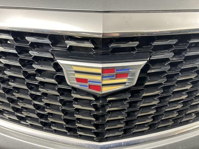 used 2023 Cadillac XT5 car, priced at $26,990