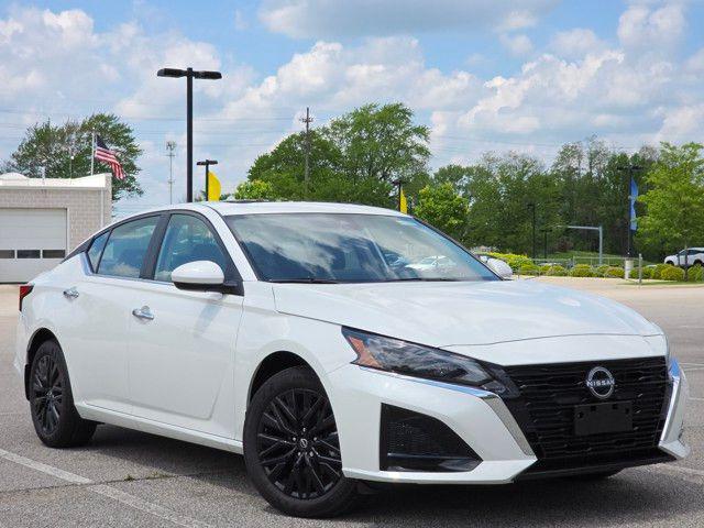 new 2025 Nissan Altima car, priced at $29,810