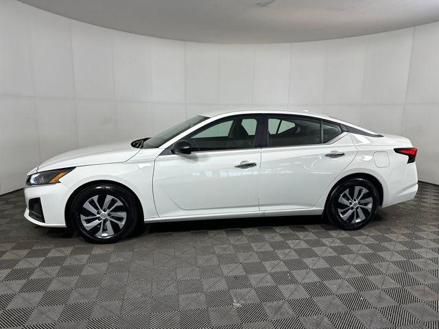 used 2025 Nissan Altima car, priced at $22,990