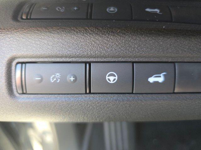 new 2025 Nissan Pathfinder car, priced at $40,831