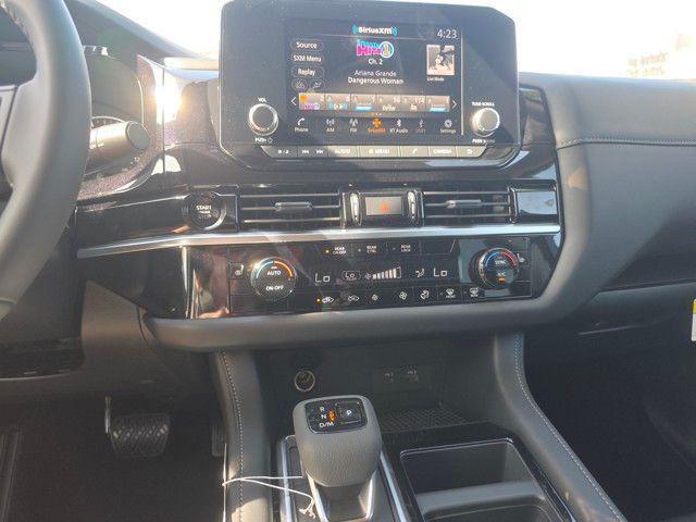 new 2025 Nissan Pathfinder car, priced at $40,831