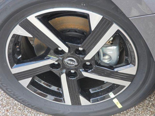 new 2025 Nissan Sentra car, priced at $22,562