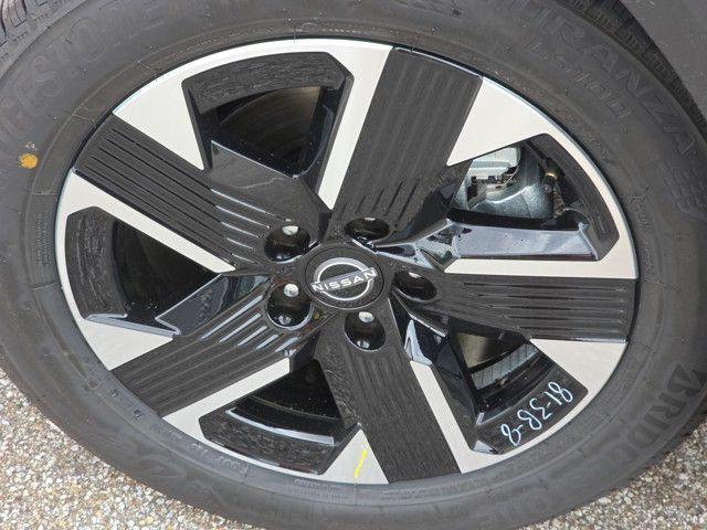 new 2025 Nissan Kicks car, priced at $25,681