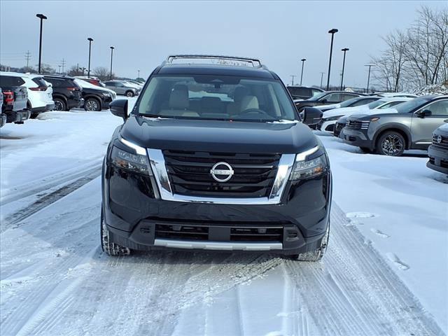 new 2025 Nissan Pathfinder car, priced at $42,520