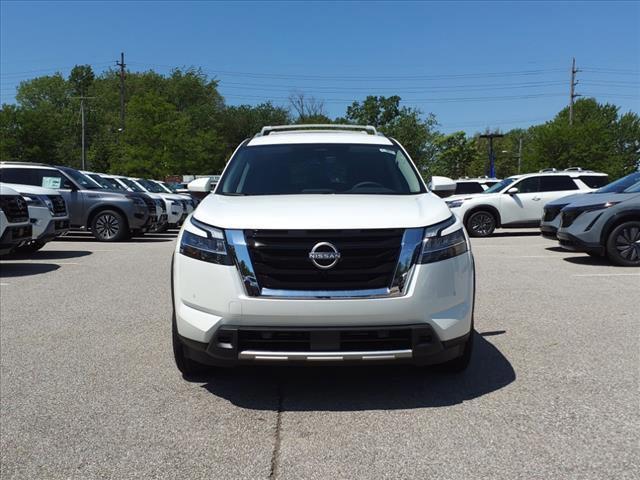 new 2024 Nissan Pathfinder car, priced at $44,789