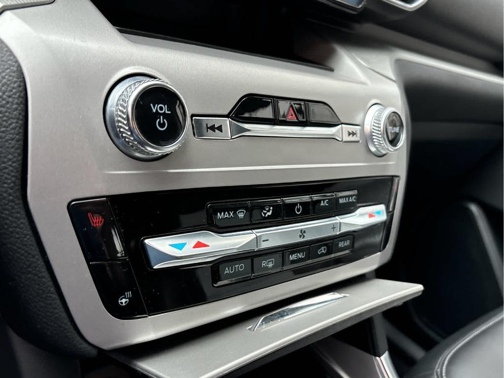 used 2023 Ford Explorer car, priced at $33,066