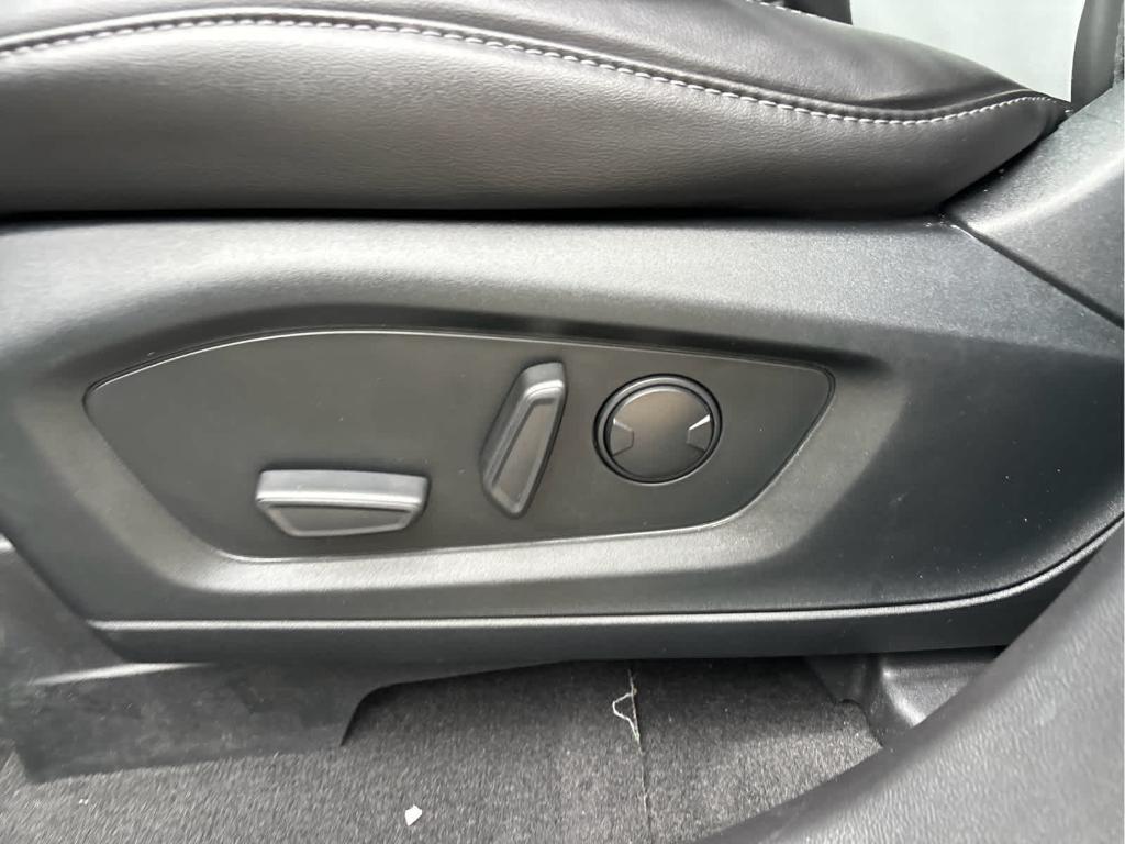 used 2023 Ford Explorer car, priced at $33,066