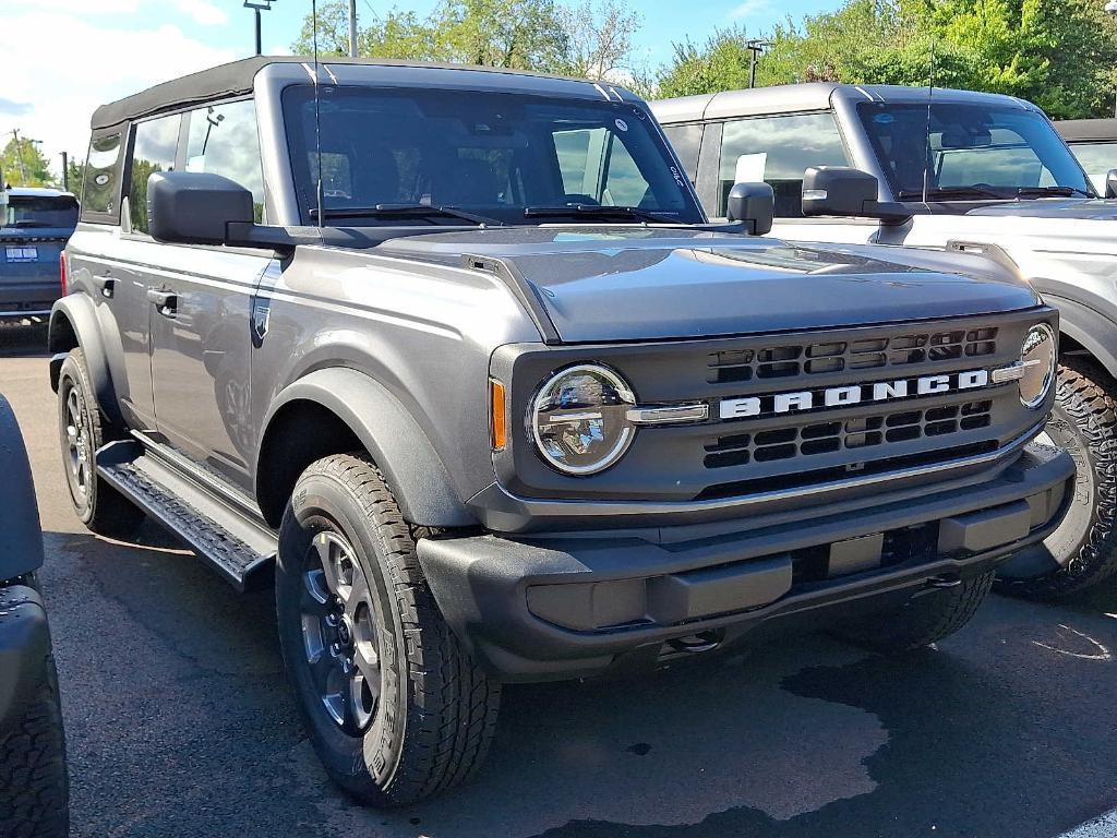 new 2025 Ford Bronco car, priced at $47,965