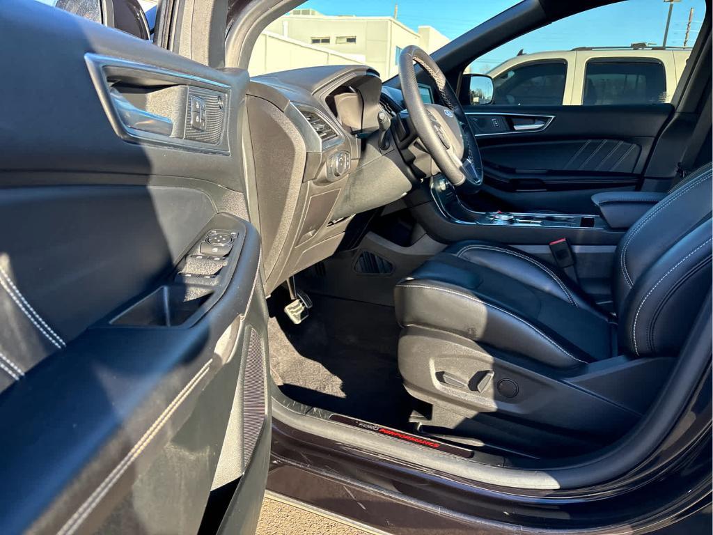 used 2022 Ford Edge car, priced at $31,433