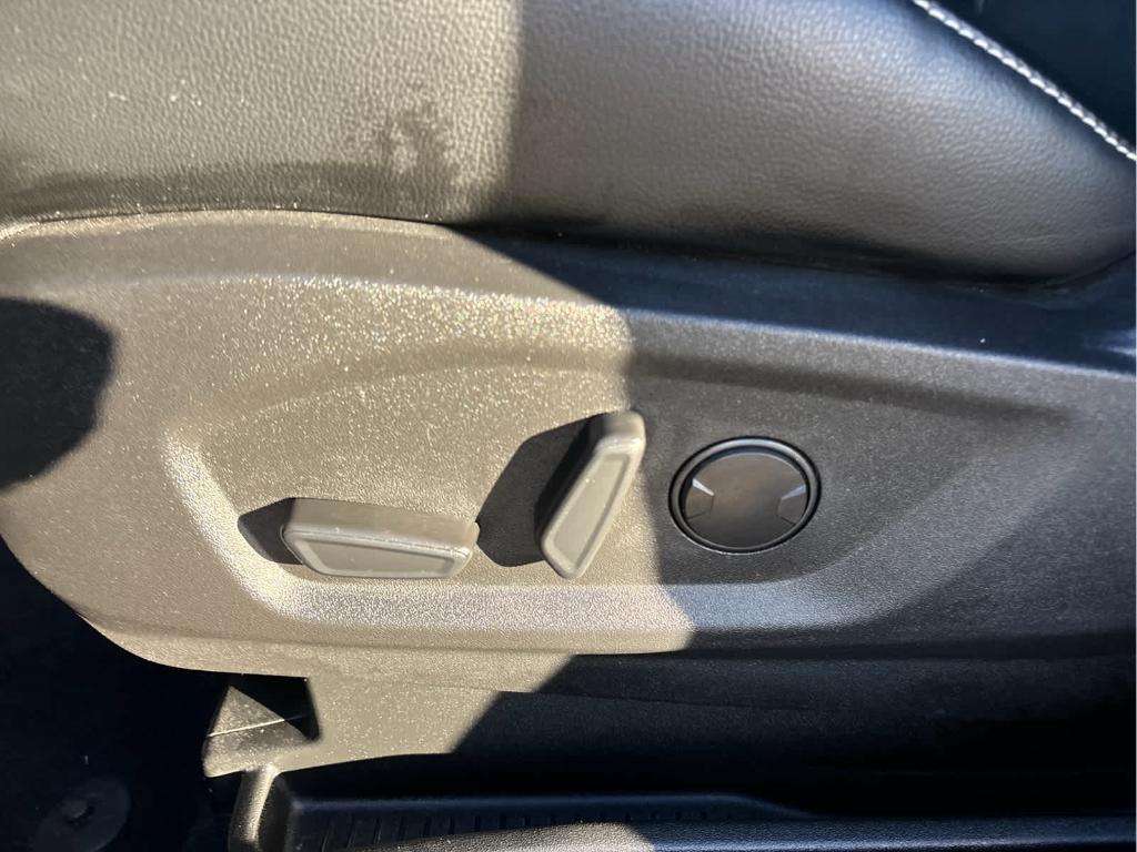 used 2022 Ford Edge car, priced at $31,433