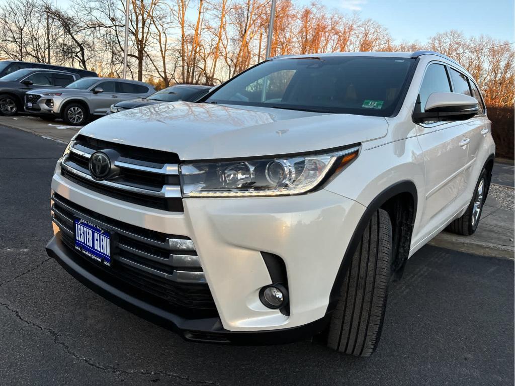 used 2017 Toyota Highlander car, priced at $24,335