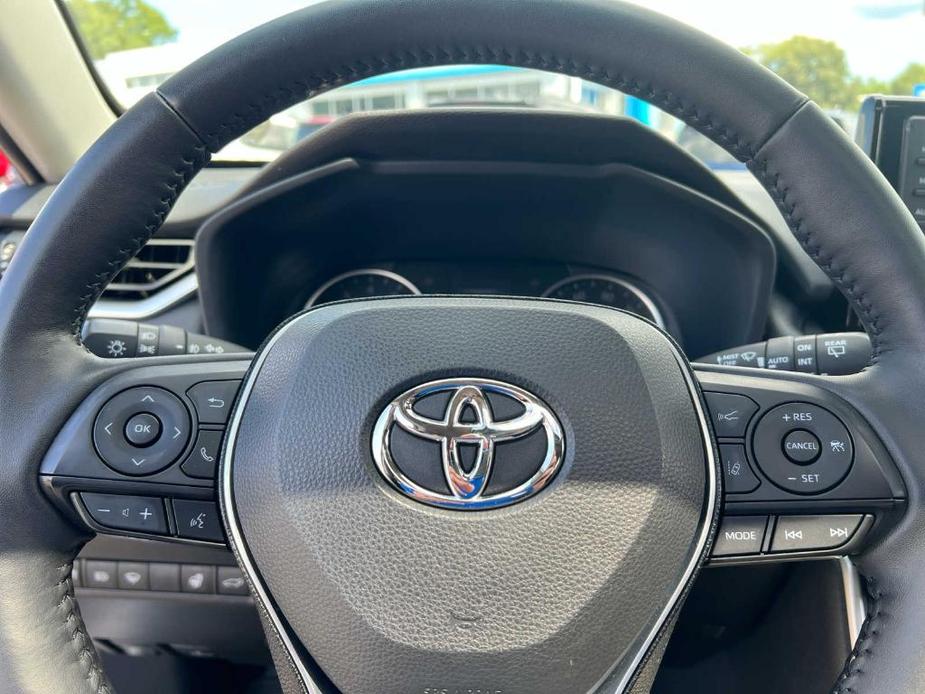 used 2020 Toyota RAV4 car, priced at $27,635