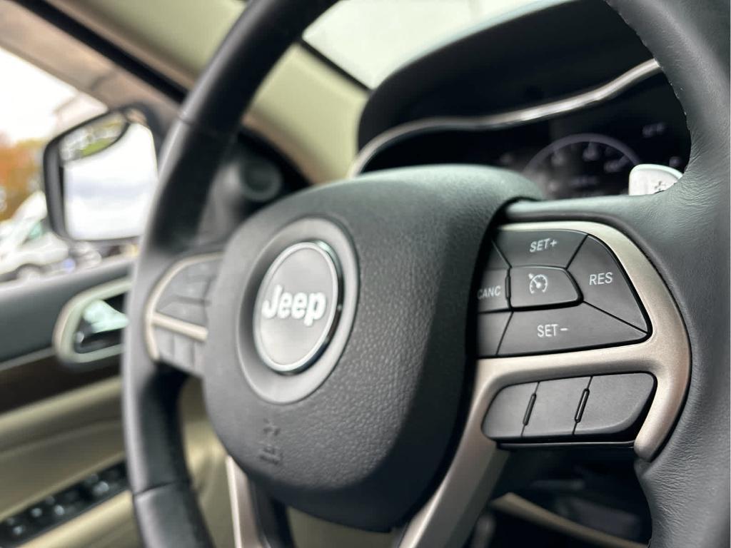 used 2017 Jeep Grand Cherokee car, priced at $11,835