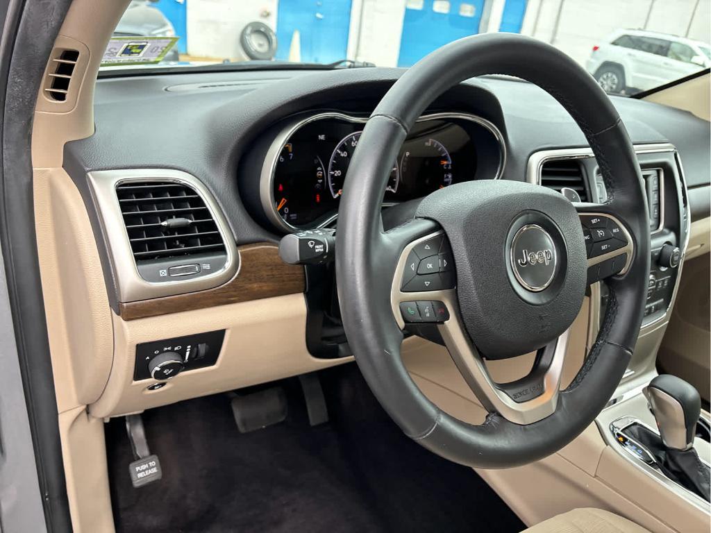 used 2017 Jeep Grand Cherokee car, priced at $11,835