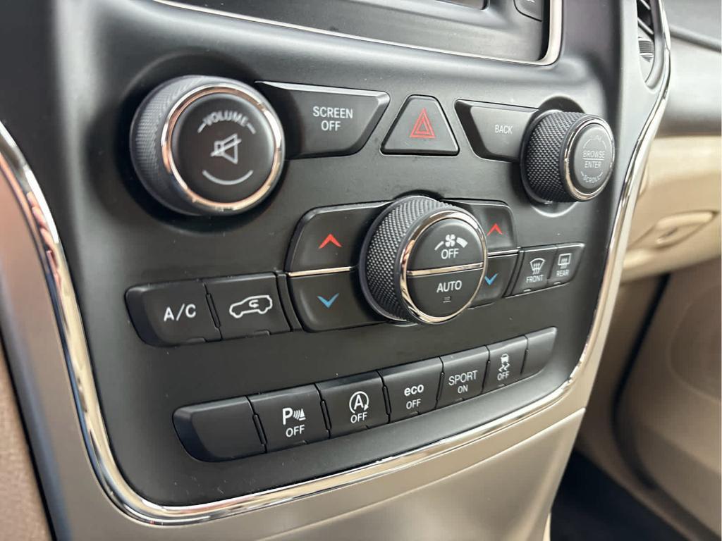 used 2017 Jeep Grand Cherokee car, priced at $11,835