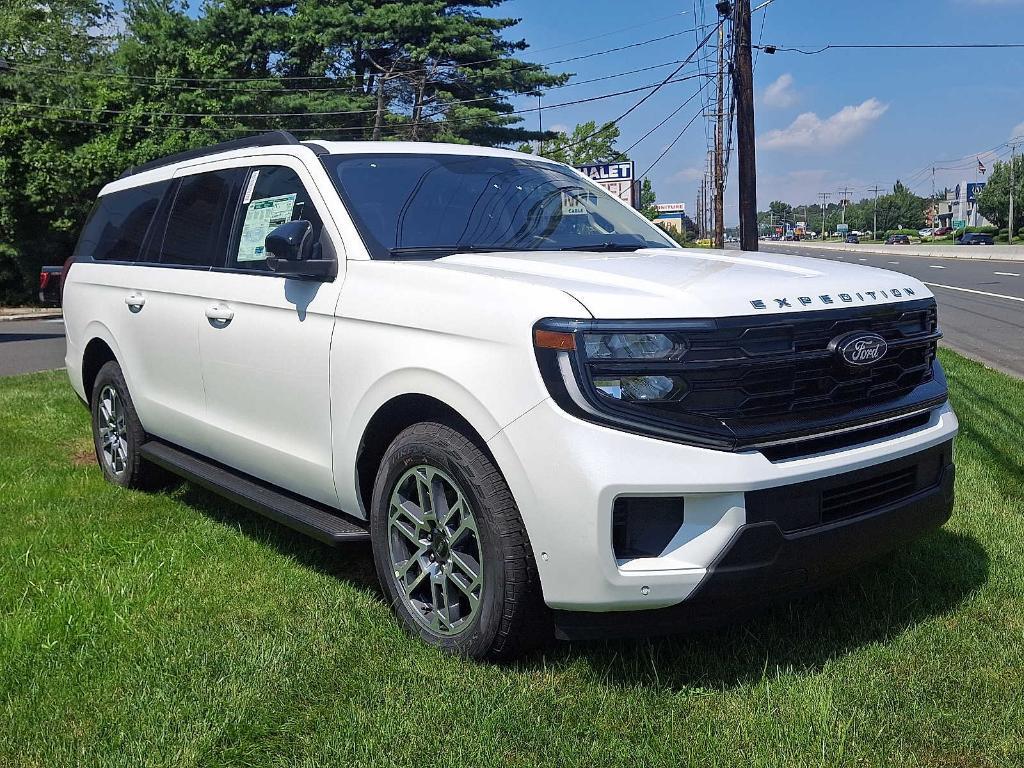 new 2025 Ford Expedition Max car, priced at $76,165