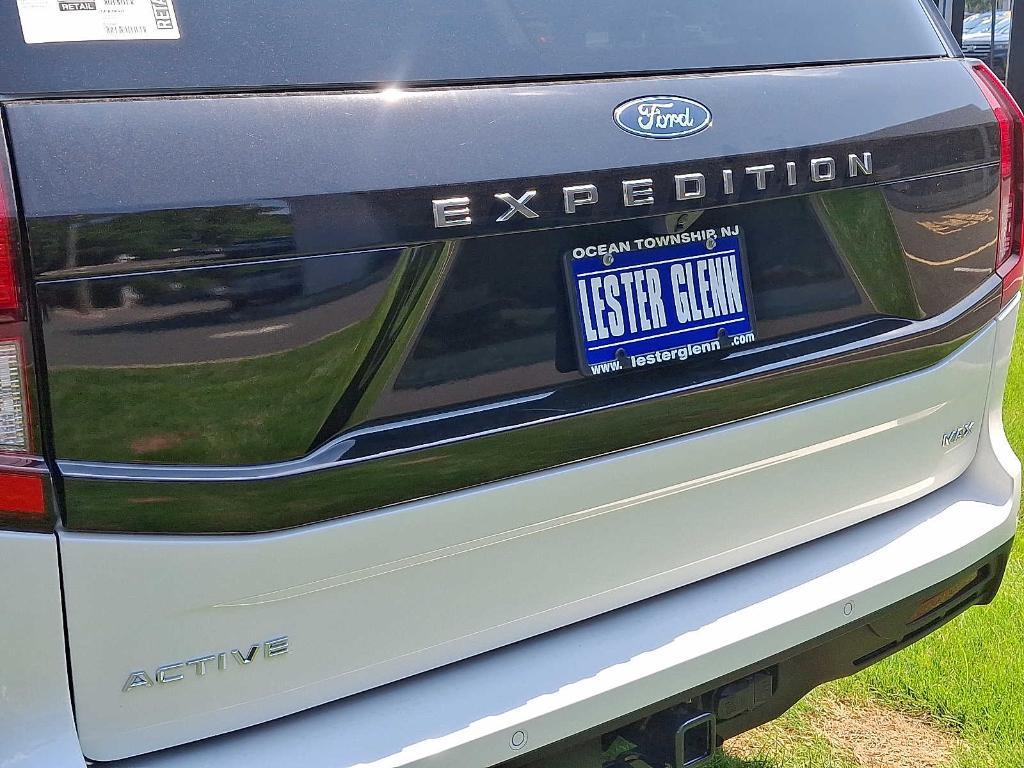 new 2025 Ford Expedition Max car, priced at $76,165