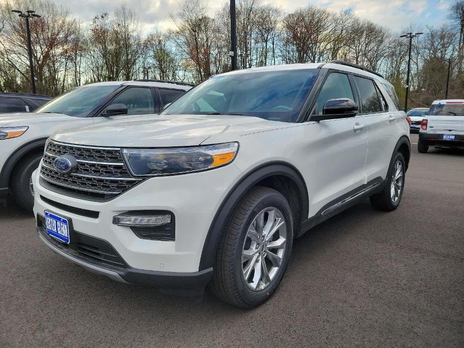 new 2024 Ford Explorer car, priced at $50,080