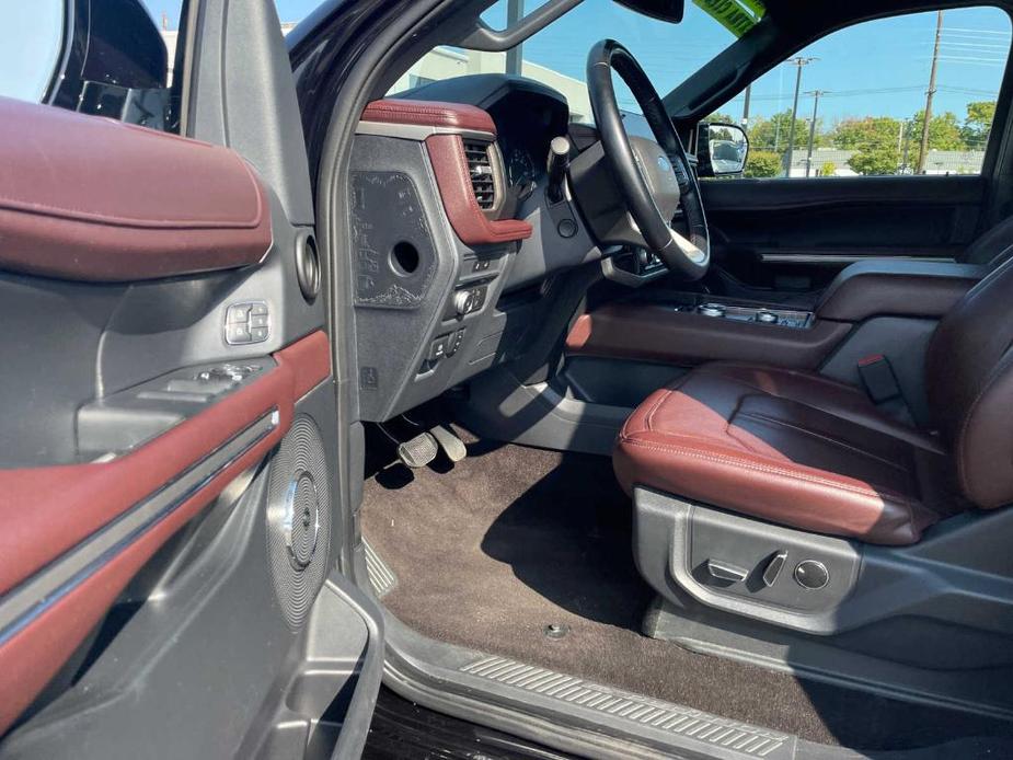 used 2022 Ford Expedition car, priced at $40,935