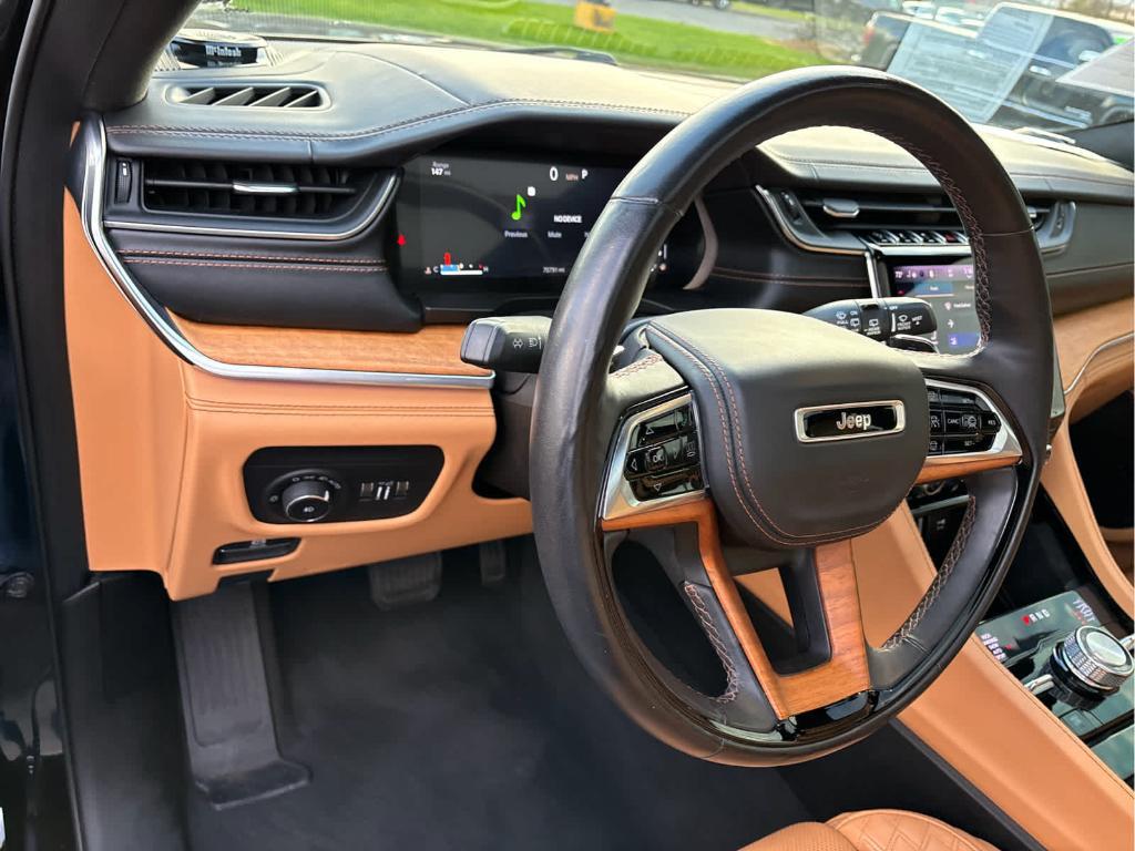 used 2021 Jeep Grand Cherokee L car, priced at $33,290