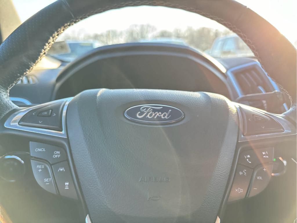 used 2022 Ford Edge car, priced at $25,235