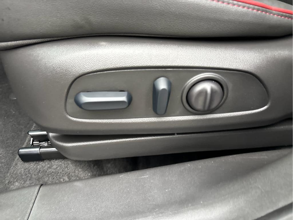 used 2025 Chevrolet TrailBlazer car, priced at $26,935