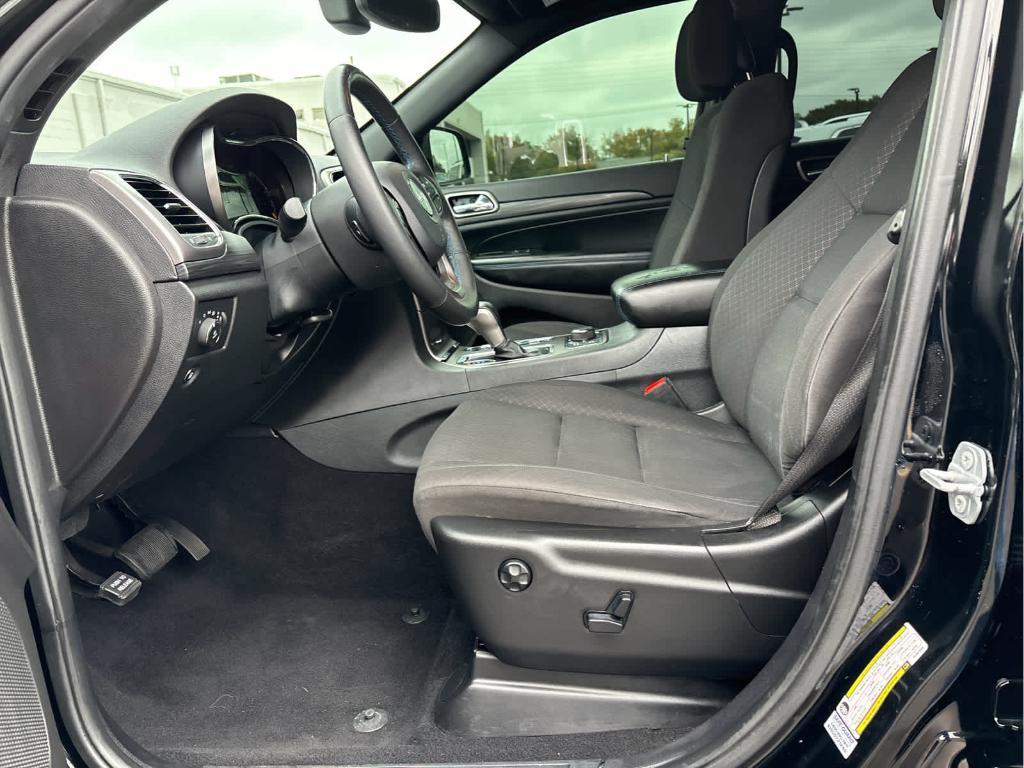 used 2019 Jeep Grand Cherokee car, priced at $15,799