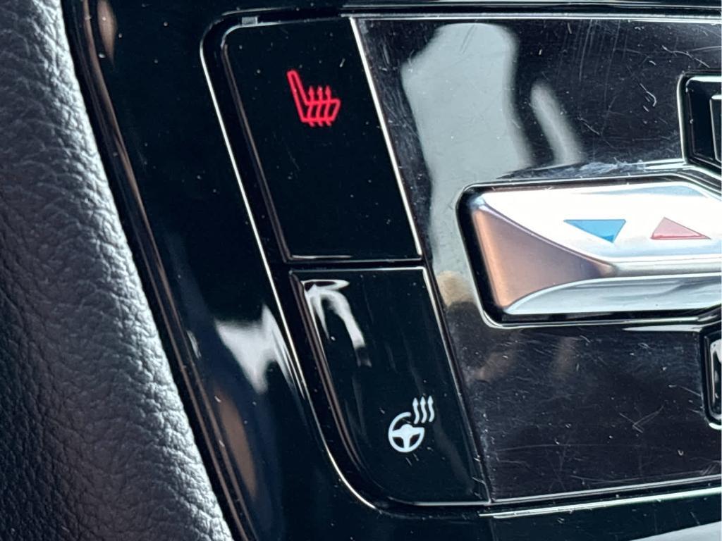 used 2022 Ford Explorer car, priced at $32,321