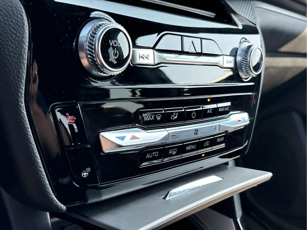 used 2022 Ford Explorer car, priced at $32,321