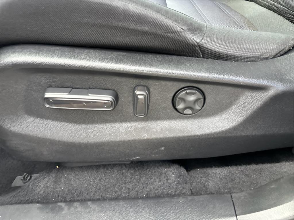 used 2021 Honda CR-V car, priced at $25,037