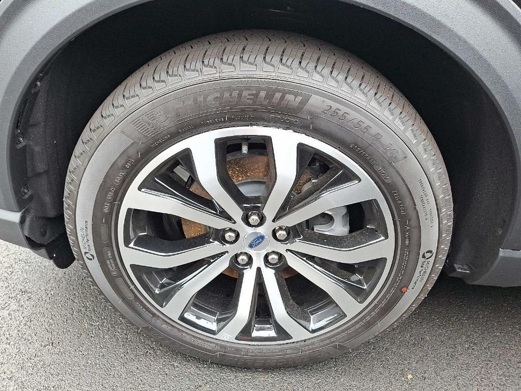 new 2025 Ford Explorer car, priced at $50,940