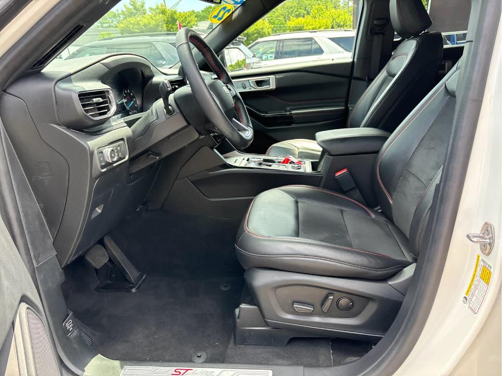 used 2022 Ford Explorer car, priced at $33,635