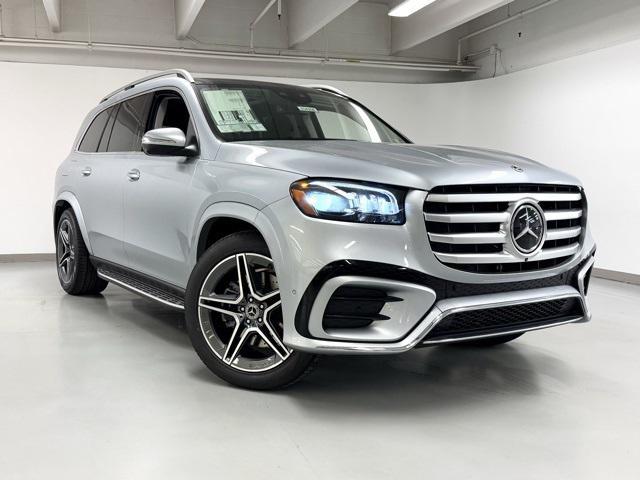 new 2025 Mercedes-Benz GLS 450 car, priced at $100,300