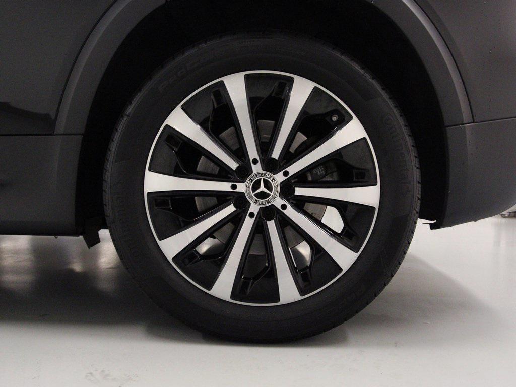 used 2021 Mercedes-Benz GLB 250 car, priced at $27,550