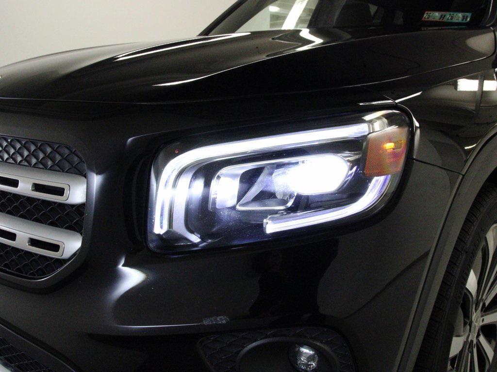 used 2021 Mercedes-Benz GLB 250 car, priced at $27,550