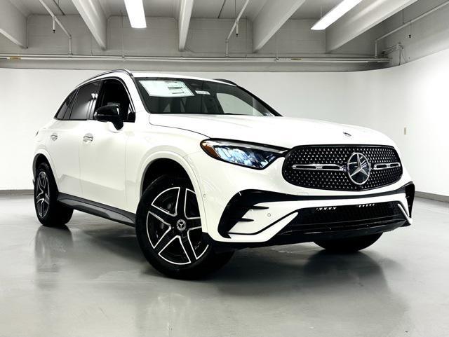 new 2025 Mercedes-Benz GLC 300 car, priced at $57,625