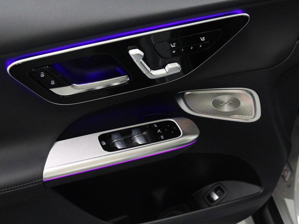 new 2026 Mercedes-Benz GLC 300 car, priced at $60,425