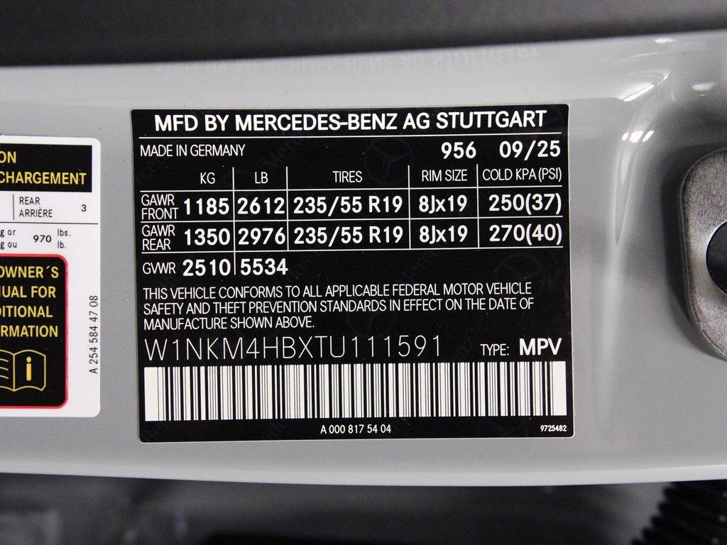 new 2026 Mercedes-Benz GLC 300 car, priced at $60,425