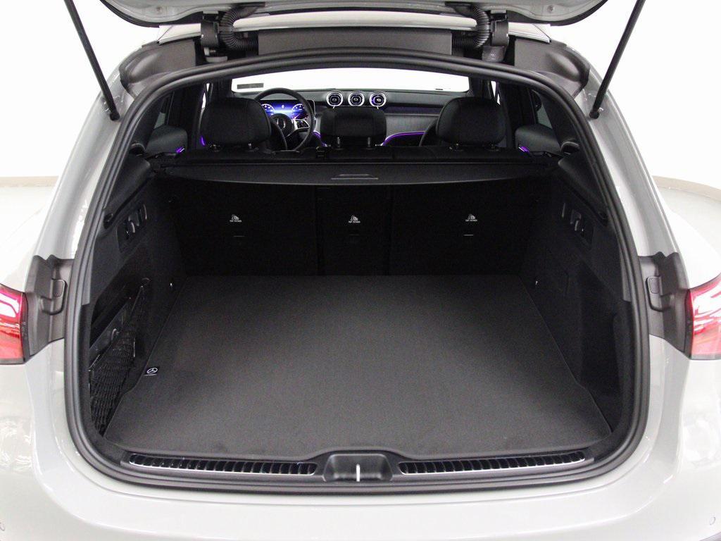 new 2026 Mercedes-Benz GLC 300 car, priced at $60,425