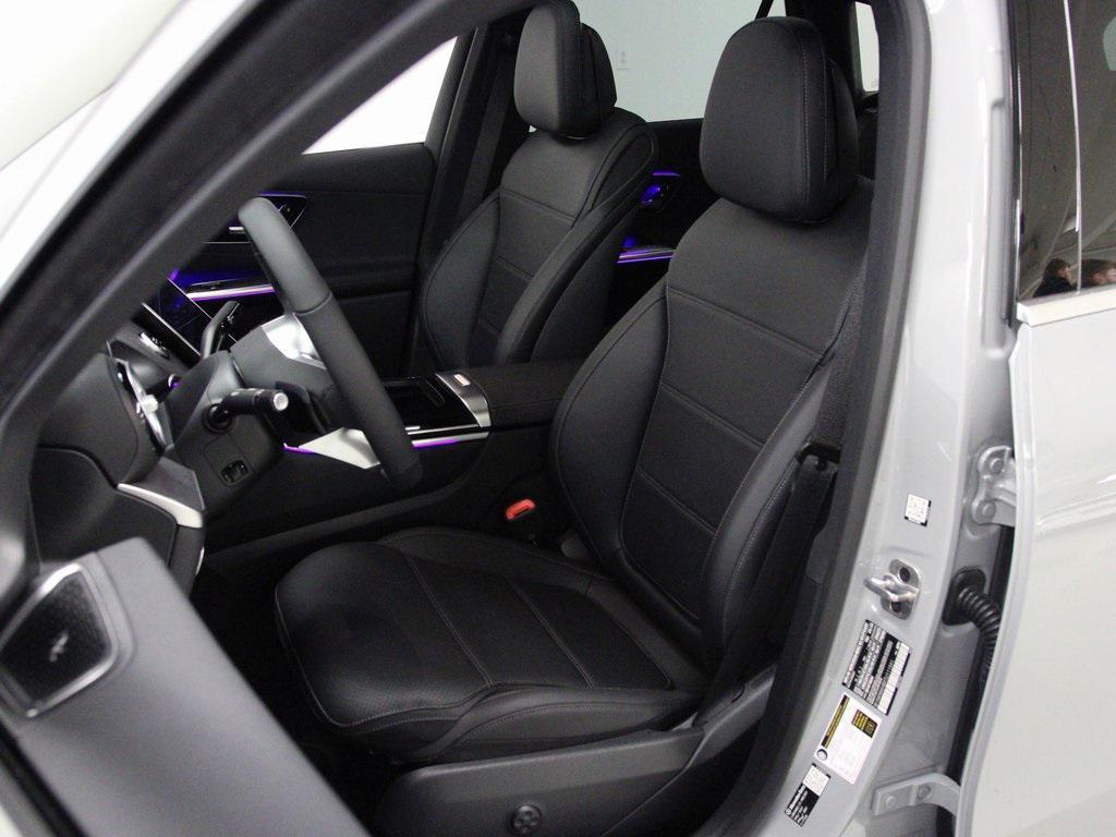 new 2026 Mercedes-Benz GLC 300 car, priced at $60,425