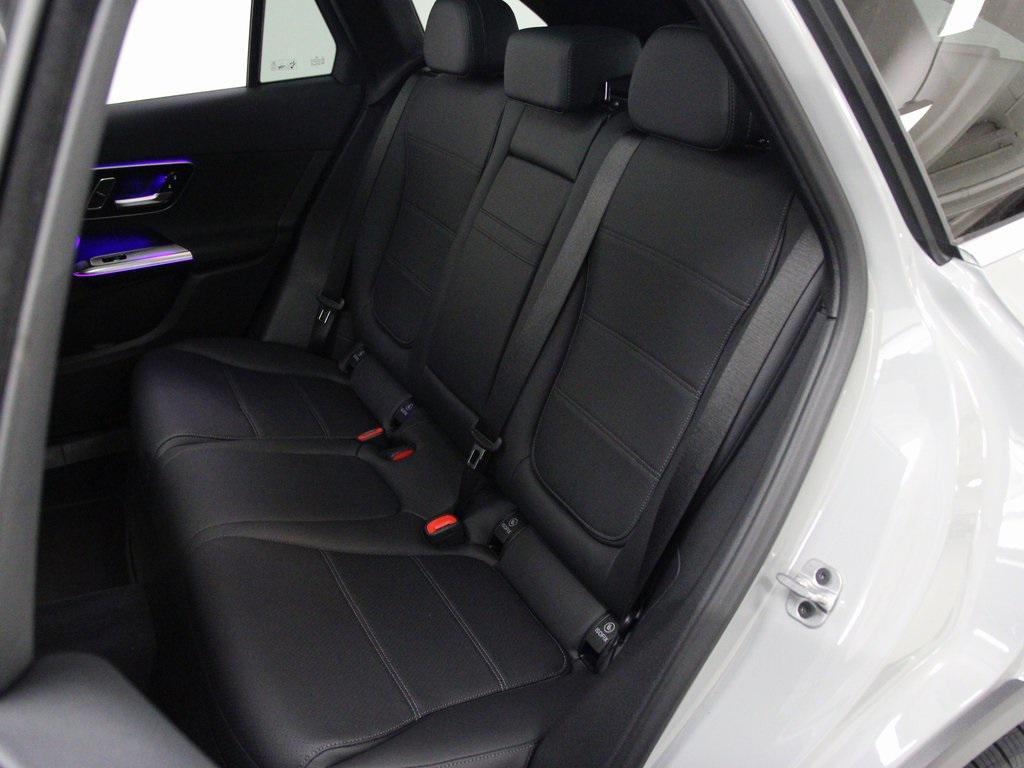 new 2026 Mercedes-Benz GLC 300 car, priced at $60,425