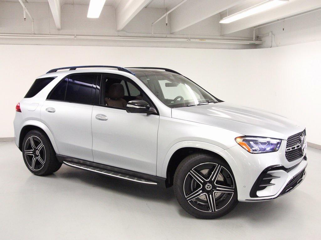 new 2026 Mercedes-Benz GLE 450 car, priced at $83,270