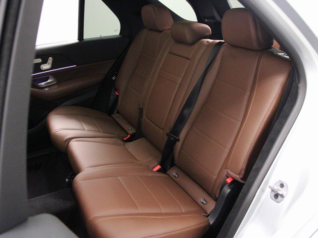 new 2026 Mercedes-Benz GLE 450 car, priced at $83,270