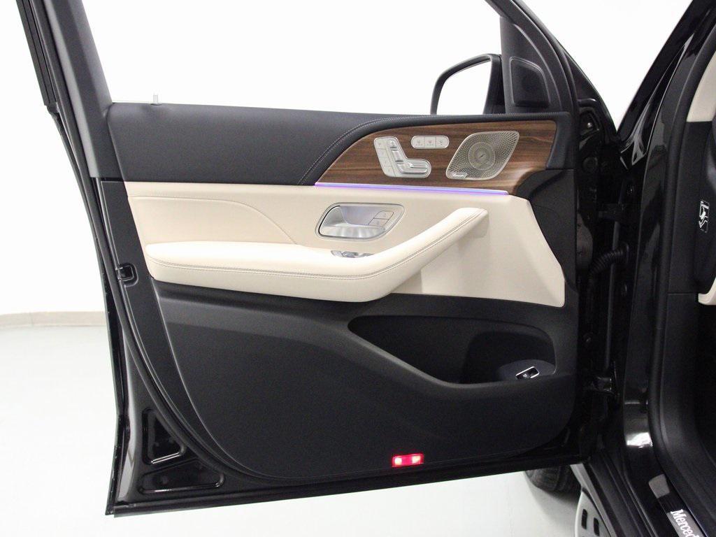 new 2026 Mercedes-Benz GLE 580 car, priced at $102,055