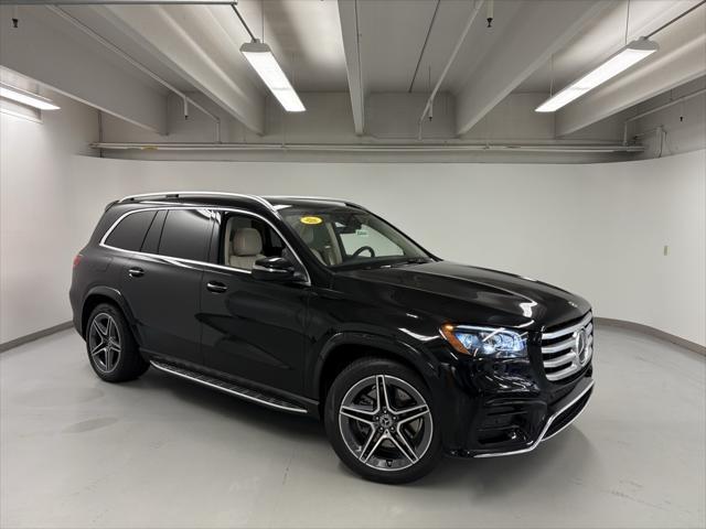 new 2025 Mercedes-Benz GLS 450 car, priced at $100,180