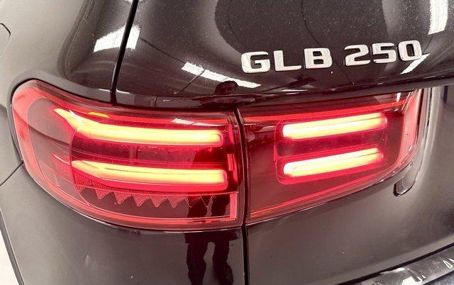 new 2024 Mercedes-Benz GLB 250 car, priced at $51,210