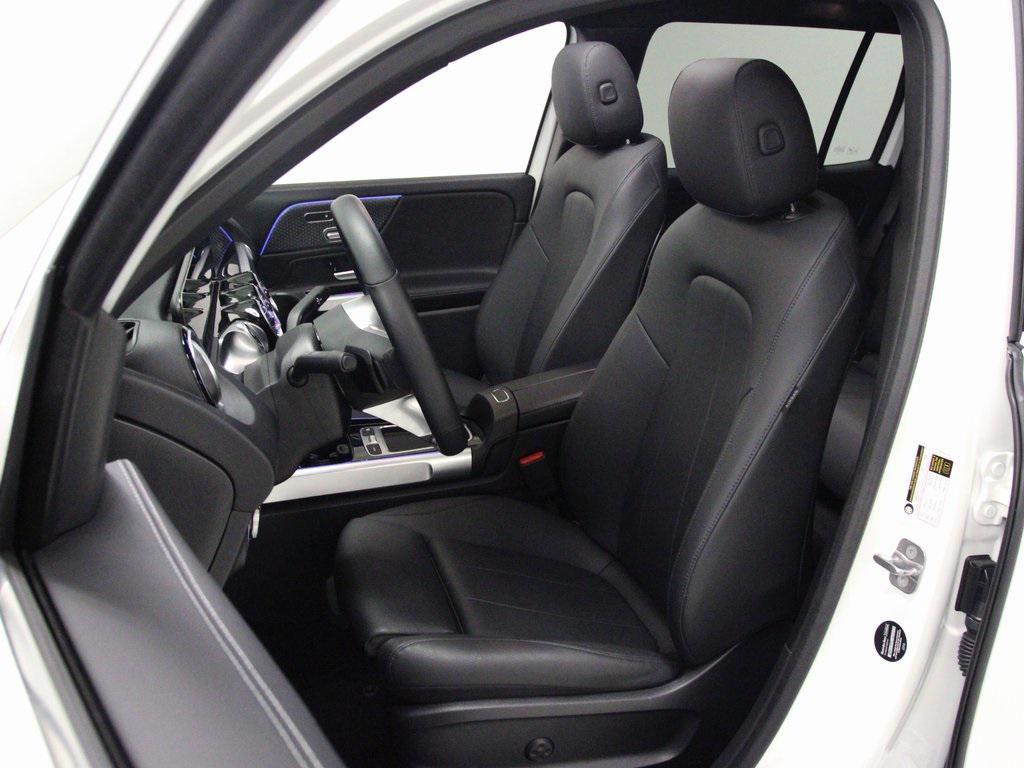 used 2025 Mercedes-Benz GLB 250 car, priced at $42,480