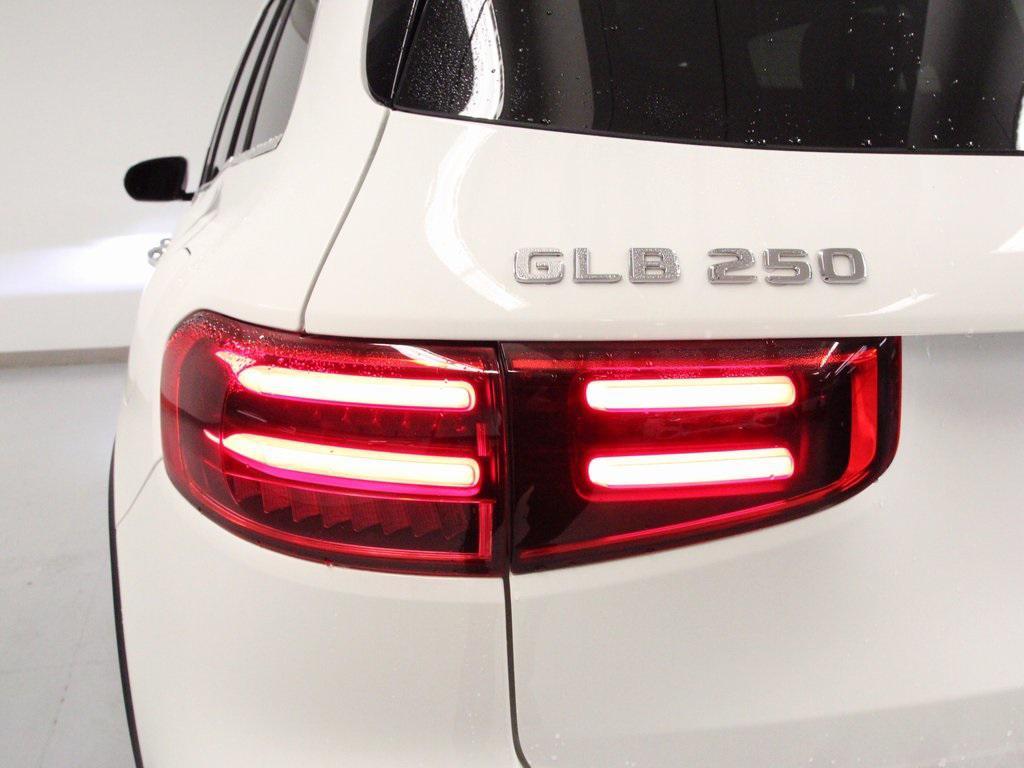 used 2025 Mercedes-Benz GLB 250 car, priced at $42,480